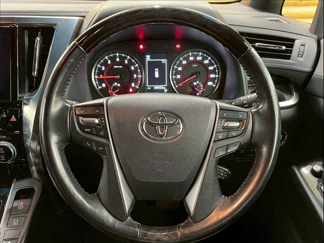 トヨタ アルファードの画像15