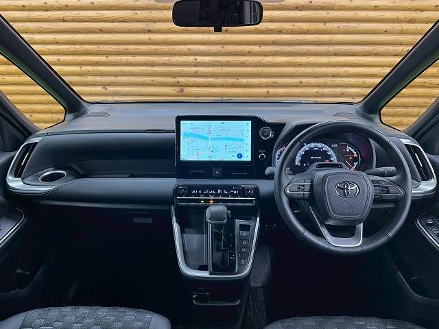 トヨタ&nbsp;ヴォクシーの画像3