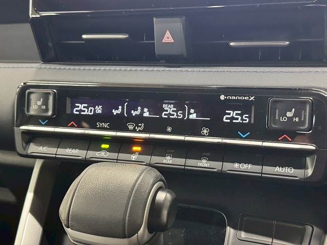 トヨタ&nbsp;ヴォクシーの画像14