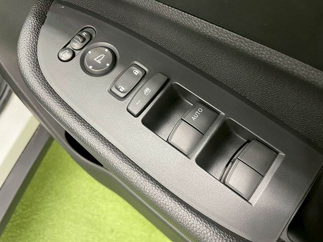 ホンダ&nbsp;WR-Vの画像16