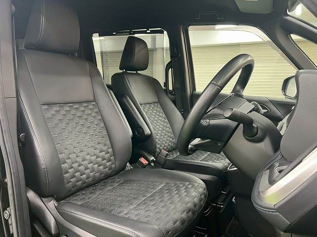 トヨタ&nbsp;ヴォクシーの画像8