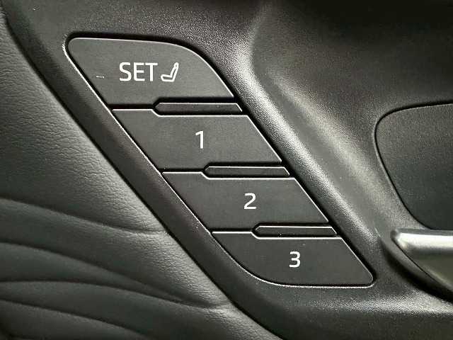 トヨタ&nbsp;ヴェルファイアハイブリッドの画像16