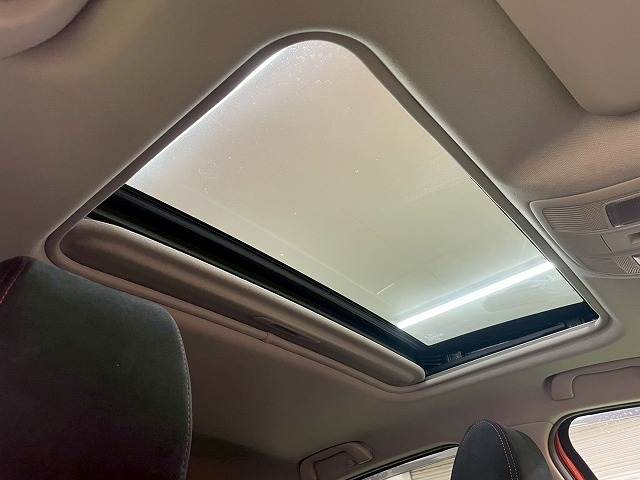 アクセラスポーツXD 内装他