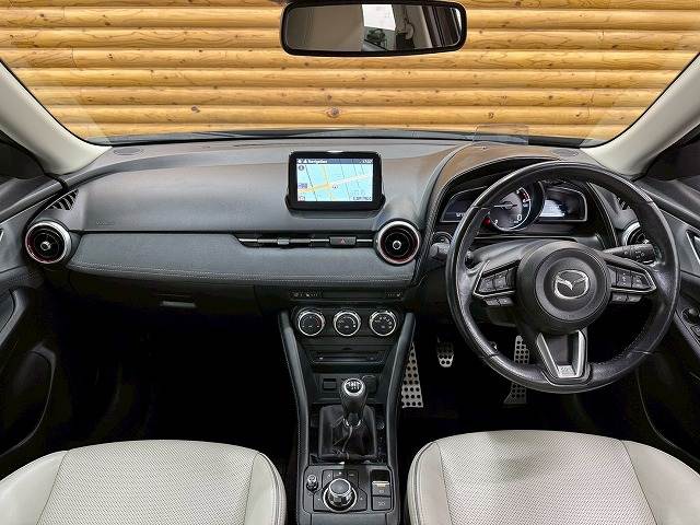 CX-3XD L Package 内装他