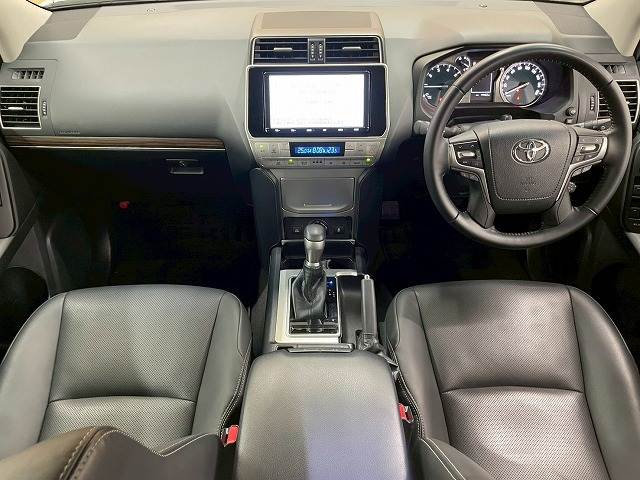 ランドクルーザープラド□TX“Lパッケージ” 内装他