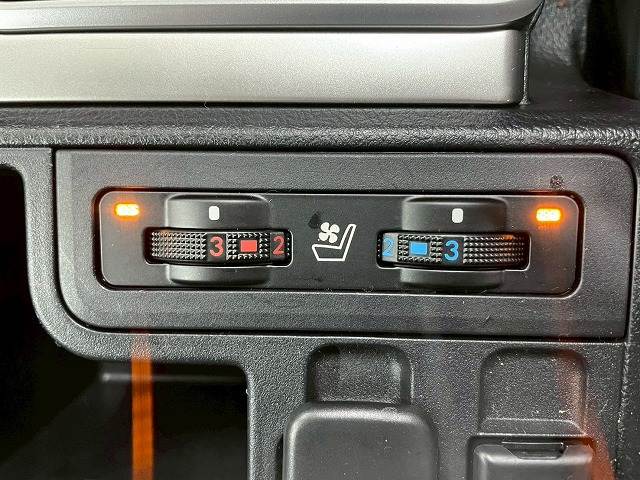 トヨタ&nbsp;ランドクルーザープラドの画像7