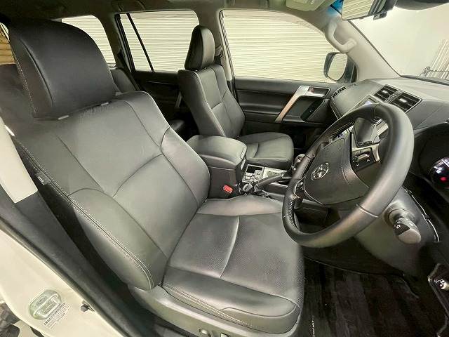 トヨタ&nbsp;ランドクルーザープラドの画像9