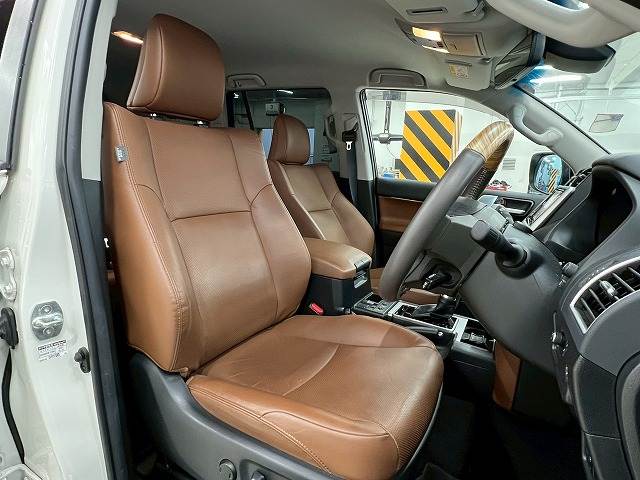 トヨタ&nbsp;ランドクルーザープラドの画像9