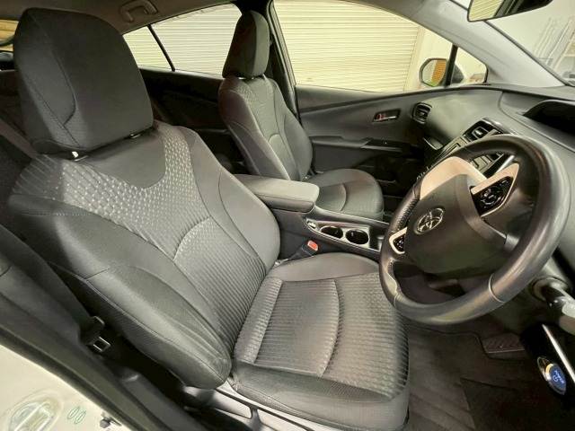 プリウスS 内装他