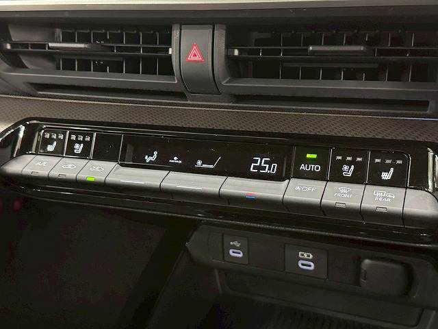 トヨタ&nbsp;プリウスの画像13