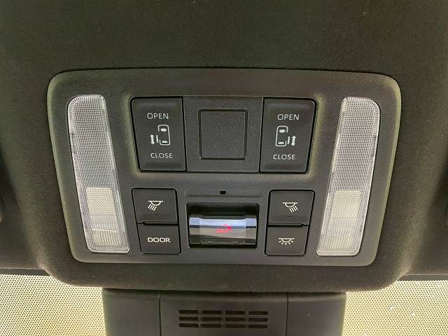 トヨタ ヴォクシーの画像7