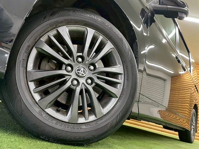 トヨタ ヴォクシーの画像13