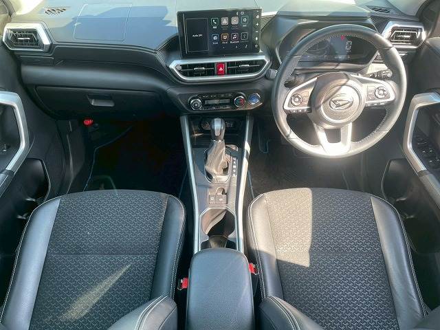 ロッキー□Premium G HEV 内装他