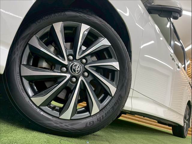 トヨタ ヴォクシーの画像13
