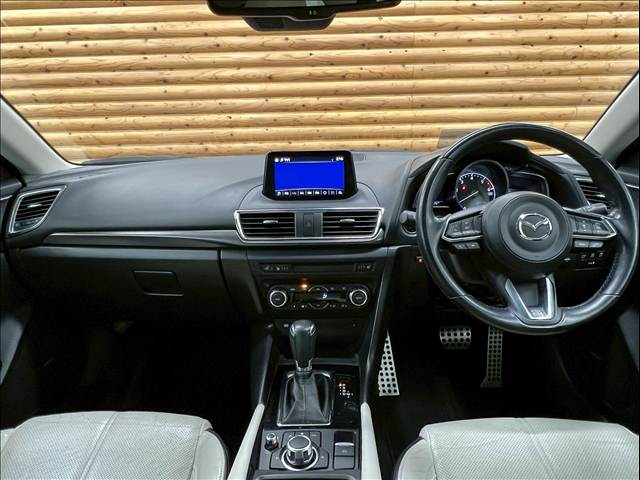 マツダ&nbsp;アクセラスポーツの画像3