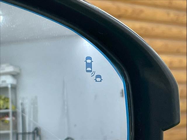 ホンダ ヴェゼルハイブリッドの画像8