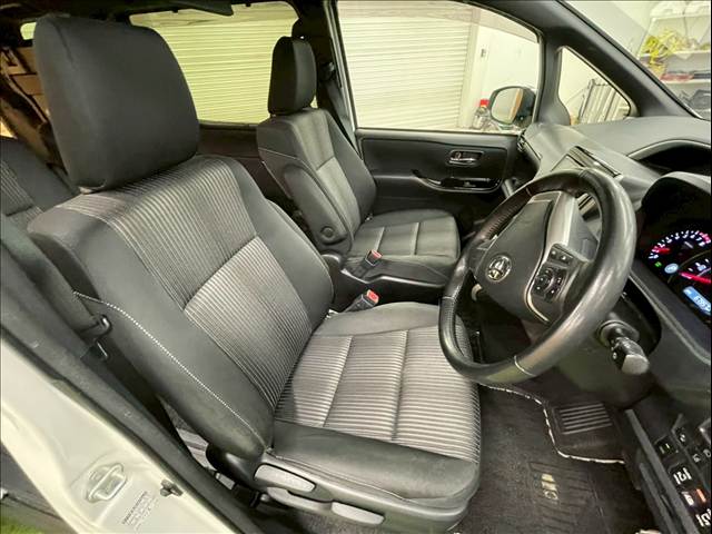 トヨタ&nbsp;ヴォクシーの画像7