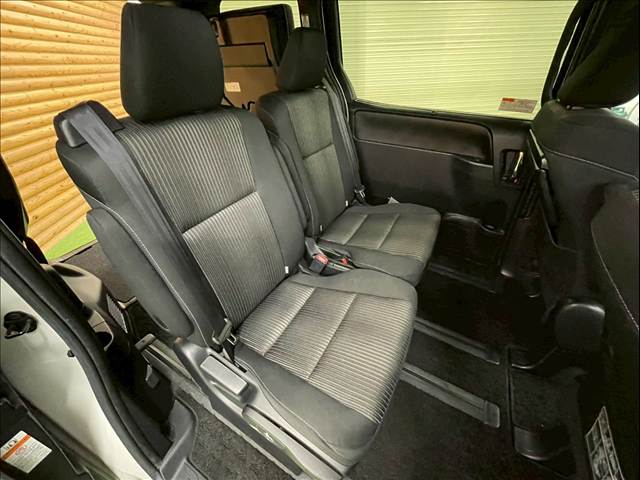 トヨタ&nbsp;ヴォクシーの画像8