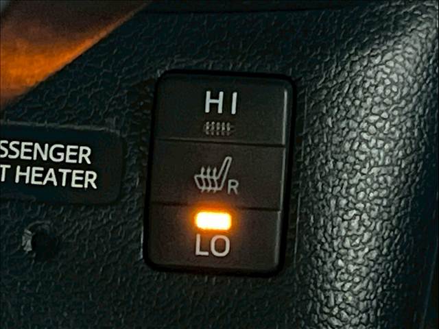 プリウスA プレミアム “ツーリングセレクション” 内装他