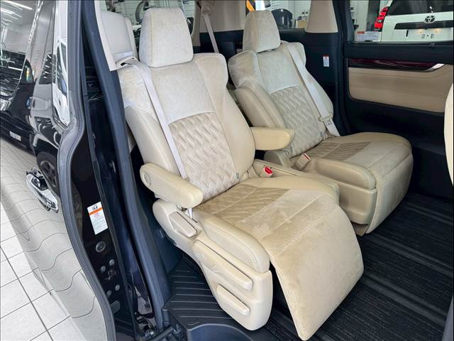 トヨタ&nbsp;ヴェルファイアの画像10