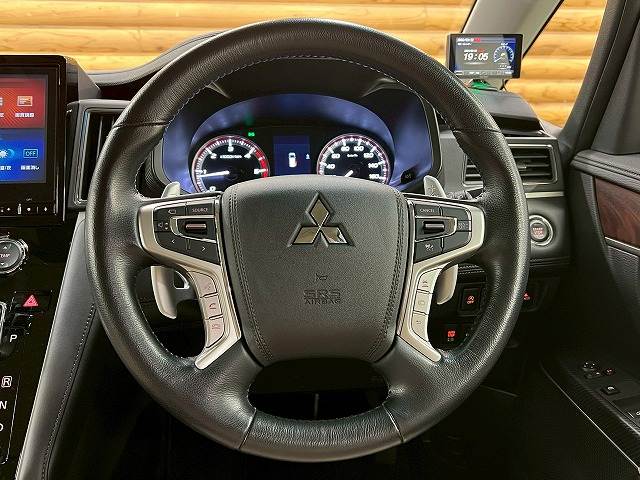 三菱&nbsp;デリカD5の画像15