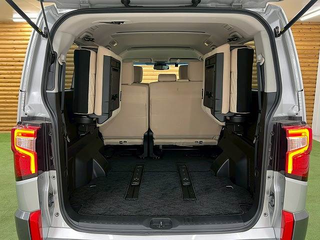 三菱&nbsp;デリカD5の画像20