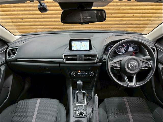 マツダ アクセラスポーツの画像3