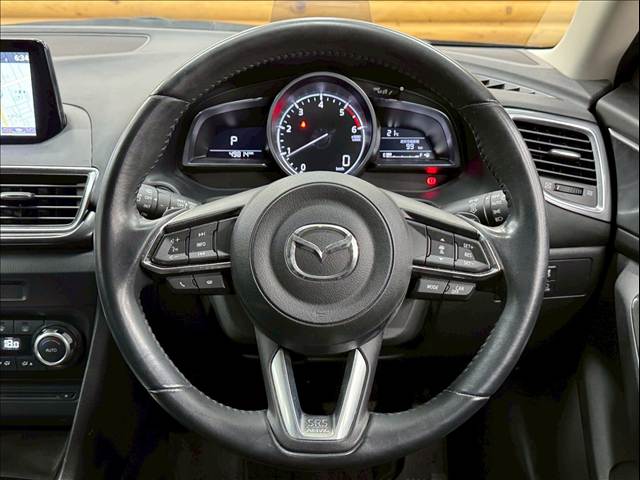 マツダ アクセラスポーツの画像13