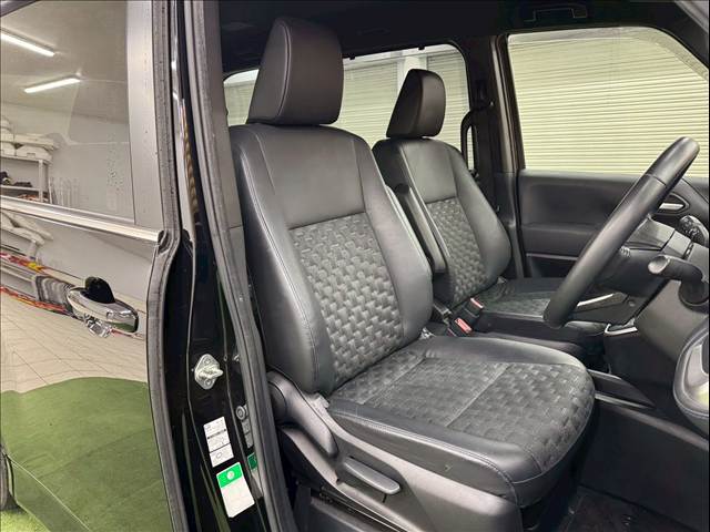 トヨタ&nbsp;ヴォクシーハイブリッドの画像9