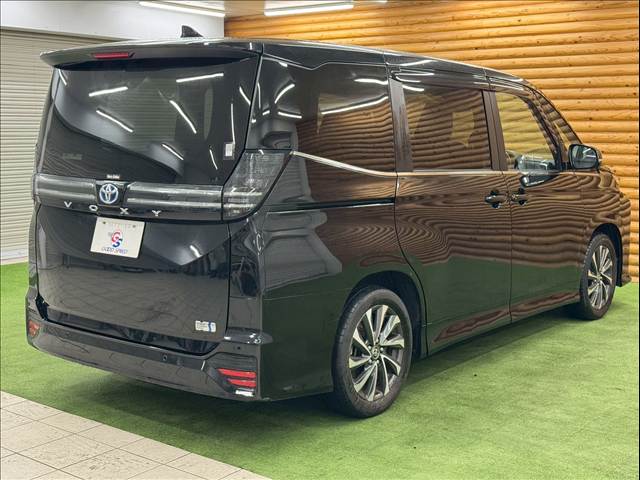 トヨタ&nbsp;ヴォクシーハイブリッドの画像18