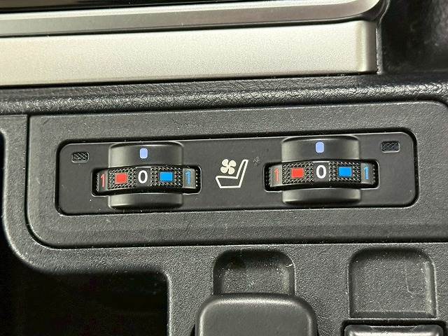 トヨタ ランドクルーザープラドの画像12