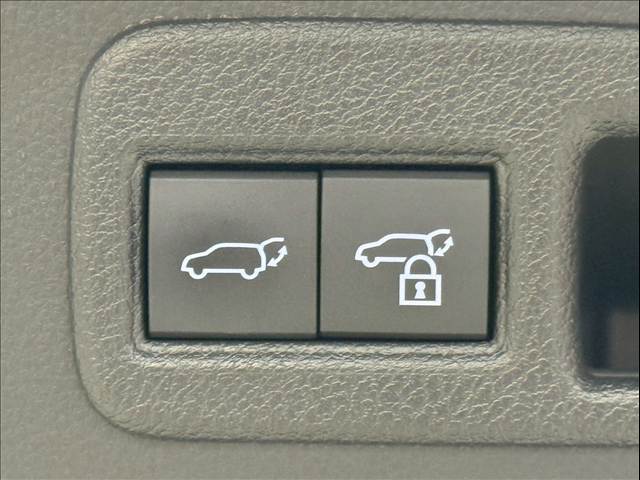 トヨタ ハリアーハイブリッドの画像16