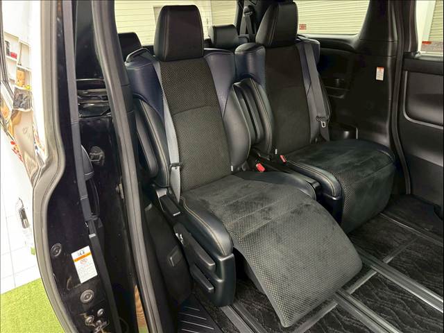 トヨタ&nbsp;ヴェルファイアの画像10