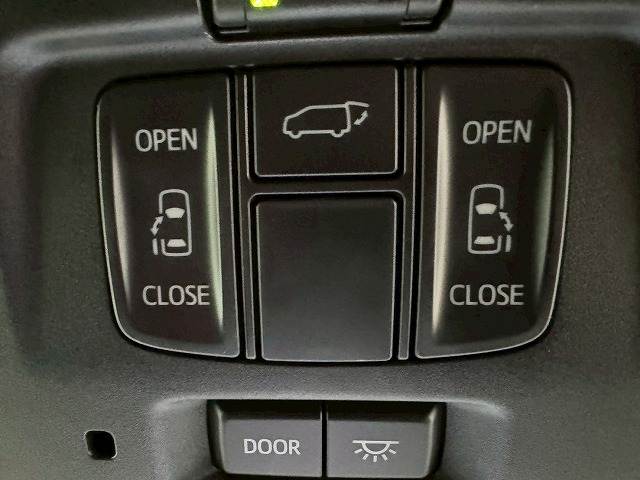 トヨタ アルファードの画像16