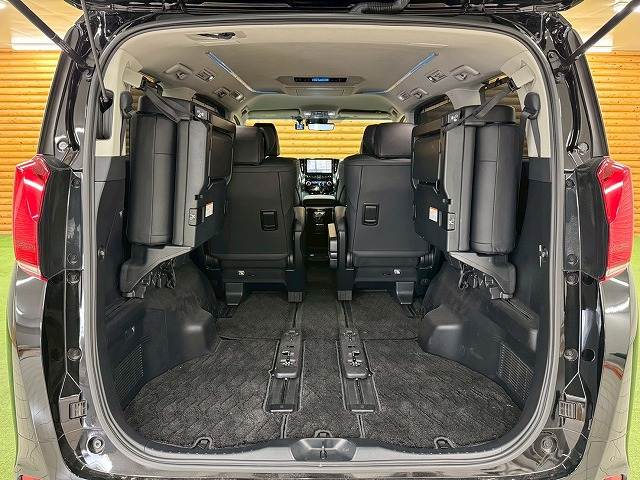 トヨタ アルファードの画像20