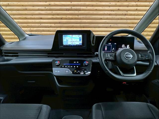 セレナe-POWER ハイウェイスターV 内装他