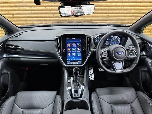 レヴォーグ レイバック□Black Selection 内装他