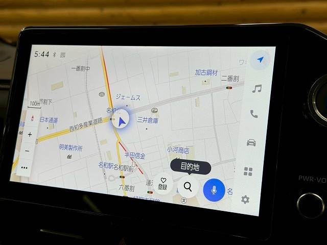 トヨタ&nbsp;ヴォクシーハイブリッドの画像4