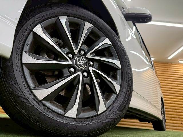 トヨタ&nbsp;ヴォクシーハイブリッドの画像11