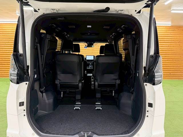 トヨタ&nbsp;ヴォクシーハイブリッドの画像20