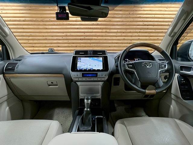 トヨタ&nbsp;ランドクルーザープラドの画像3