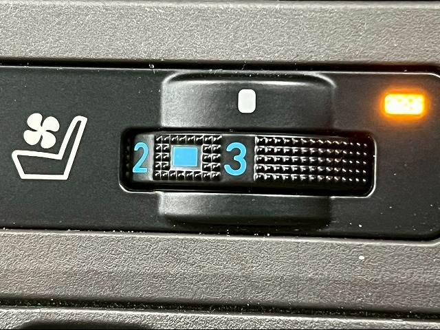 トヨタ&nbsp;ランドクルーザープラドの画像7