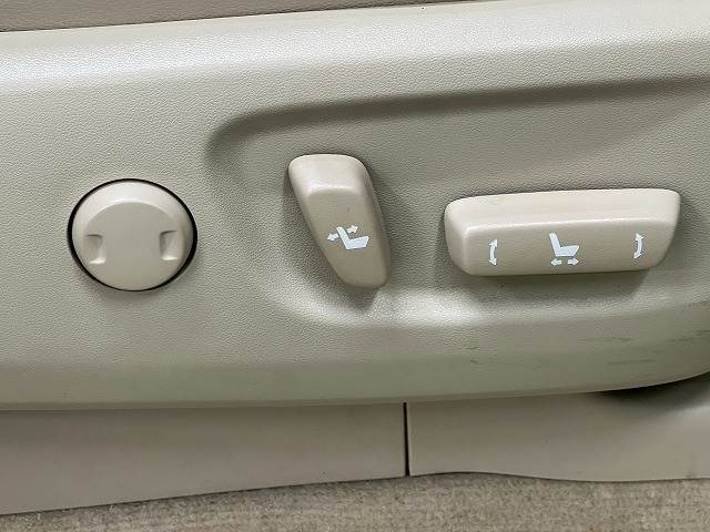 トヨタ&nbsp;ランドクルーザープラドの画像13