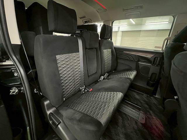 三菱&nbsp;デリカD5の画像9