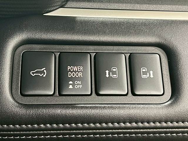 三菱&nbsp;デリカD5の画像15