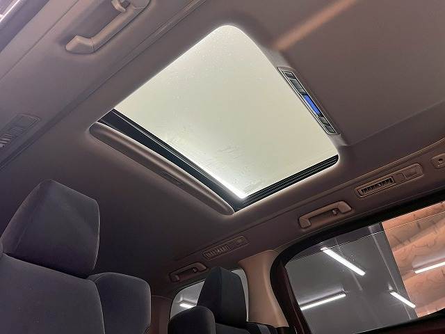 トヨタ&nbsp;ヴェルファイアの画像6