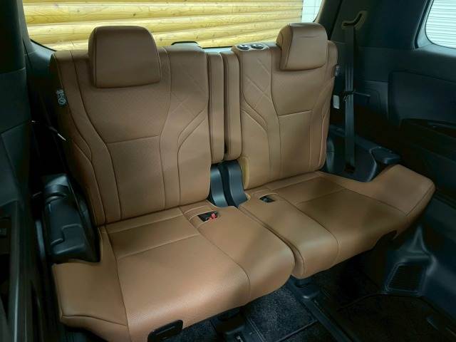 トヨタ&nbsp;ヴェルファイアハイブリッドの画像11