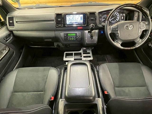 トヨタ ハイエースバンロングボディの画像3