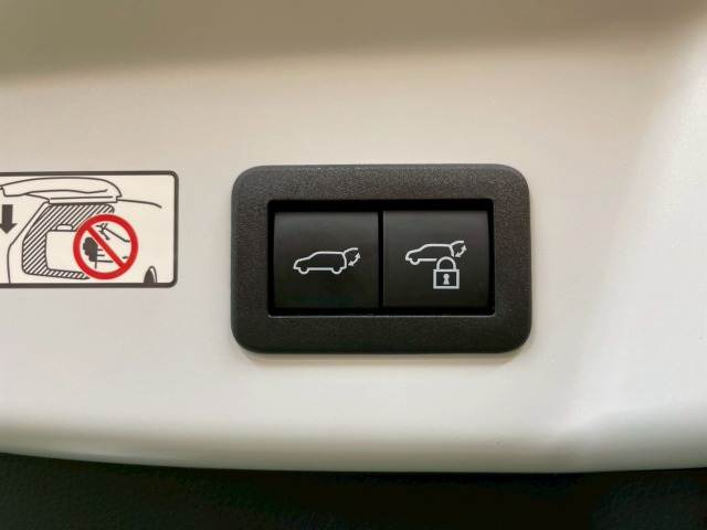 トヨタ&nbsp;プリウスの画像7