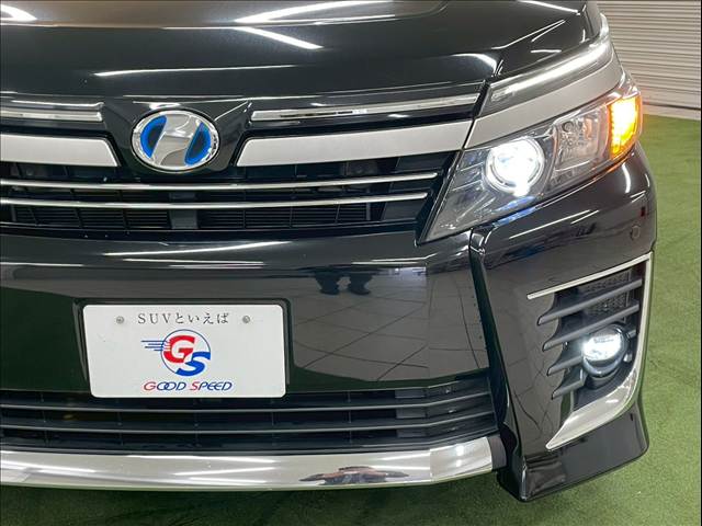 トヨタ ヴォクシーハイブリッドの画像12